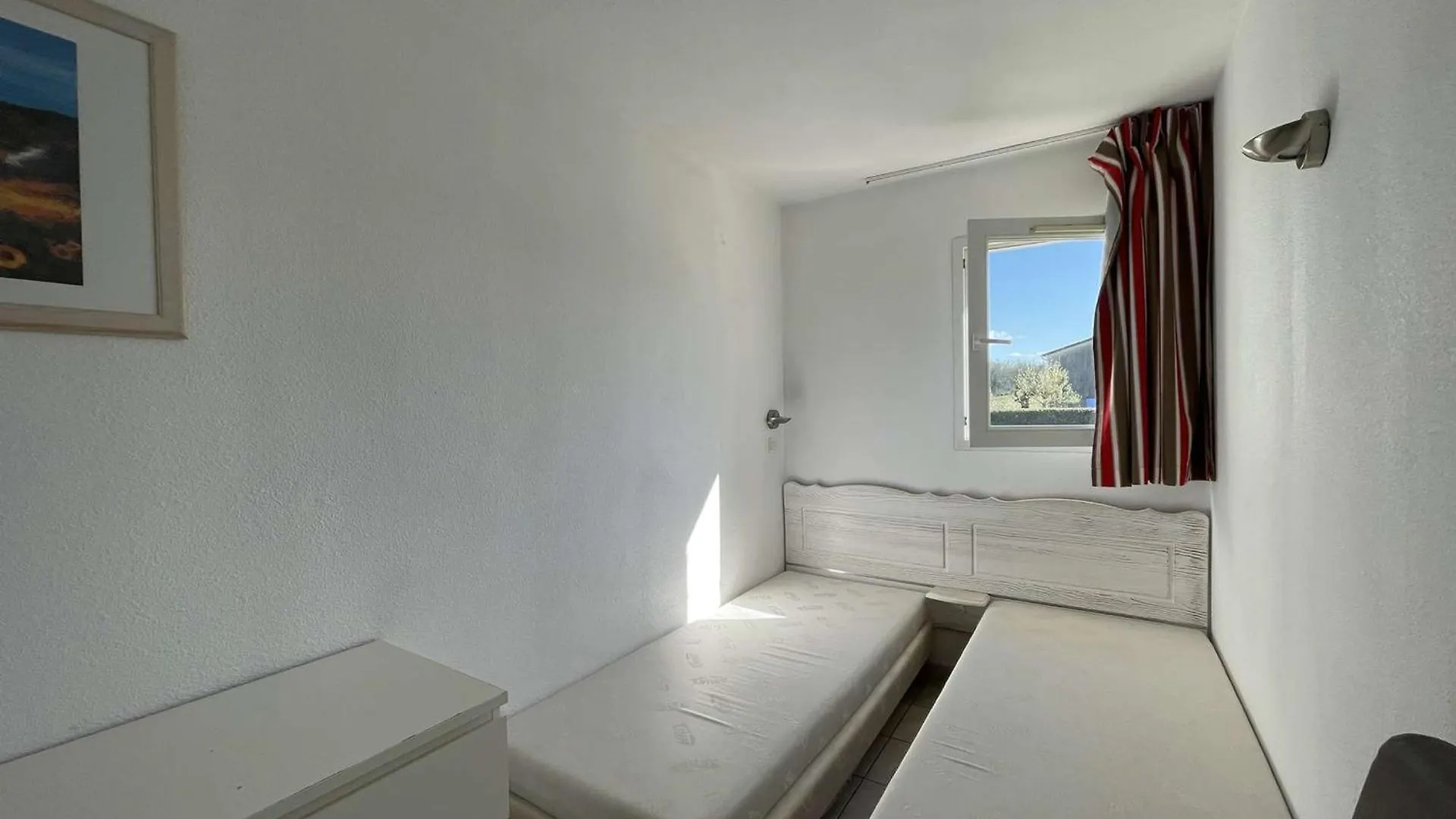 Holiday home Maison Duplex Avec Clim, 2 Piscines, Terrasse, Parking, Animaux Admis - 8 Pers. - Fr-1-382-165 Salavas
