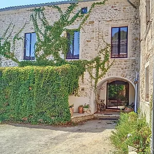 Petit Dans Dépendance Château Salavas